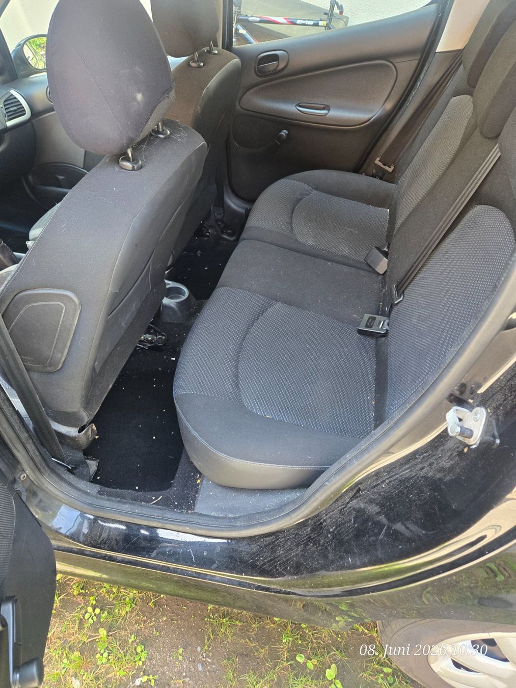 Peugeot Automobili: Peugeot 206+ 1.4i – Difettoso da Erstfeld venduto da Gina033 7