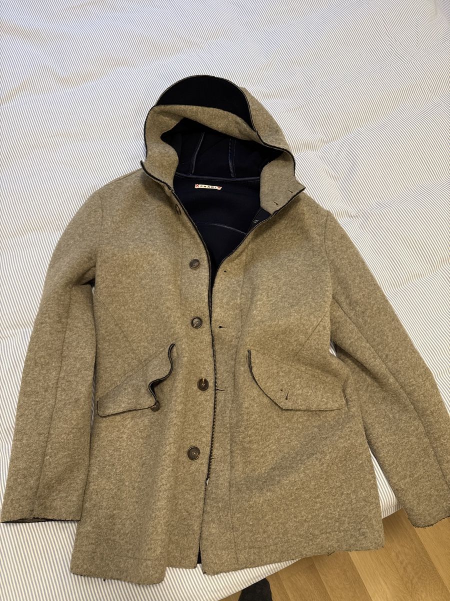 Mäntel: Fradi Warm wool coat, size 52 – Gebraucht aus COMMUGNY von toutdoitdisparaitre 1