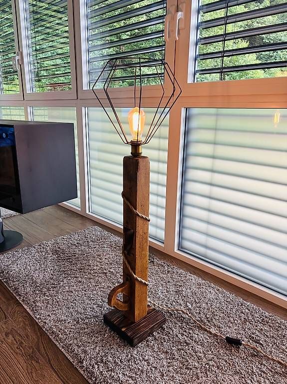 Lampade: Lampada con pialla di legno – Usato da S. Antonino venduto da raffosuisse