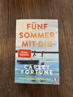 Roman „Fünf Sommer mit dir“ von Carley Fortune neuwertig