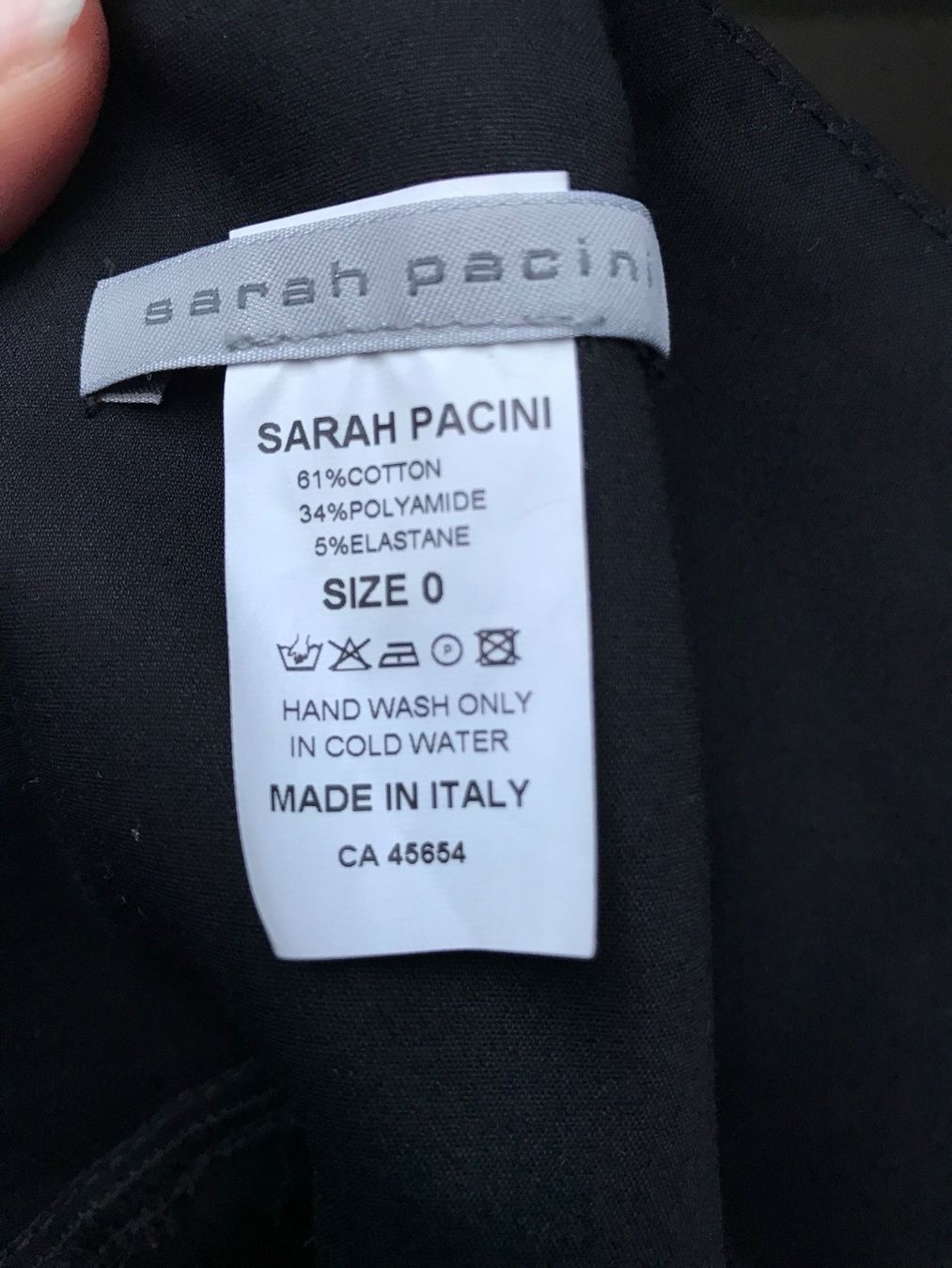 Sarah Pacini Gonne: Jupe noire taille 36 Sarah Pacini – Usato da Basel venduto da Maria-Alexa 4
