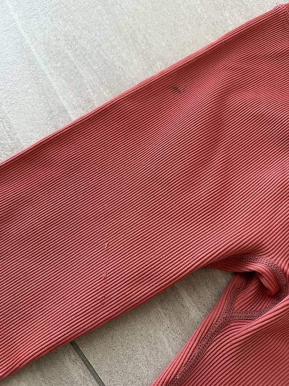 Lots de vêtements: Sport set – D'occasion à Zwingen par KatjaM 1
