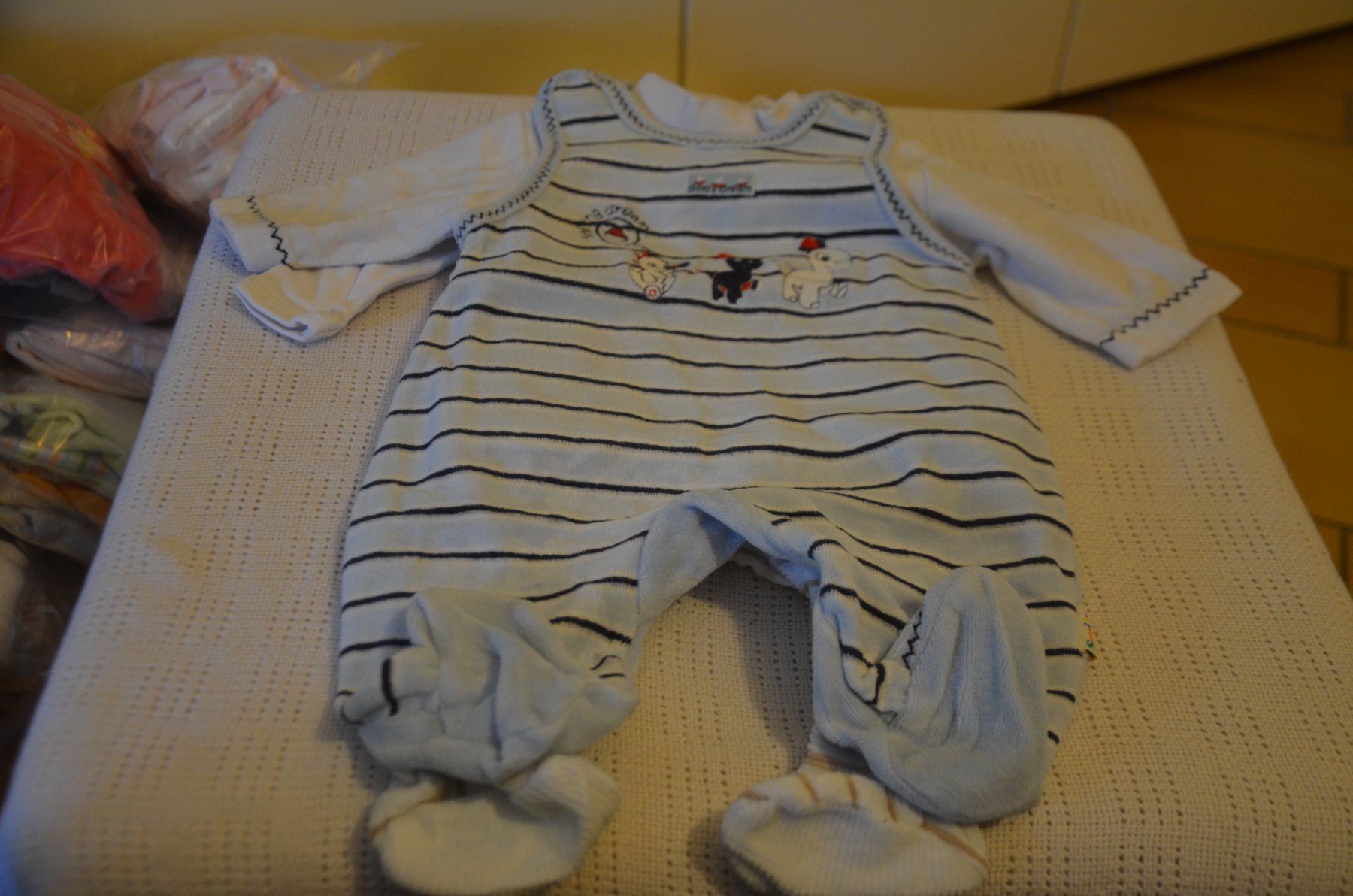Pyjamas & Ähnliches: TAILLE 56 - 3 PIJAMA – Gebraucht aus Chiasso von Dolly015 2