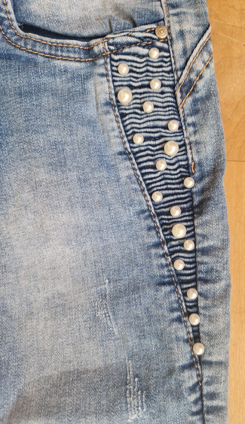Jeans: Jeans, mit Perlen, Gr. 27 – Usato da Muri b. Bern venduto da mlu_vgj7 1