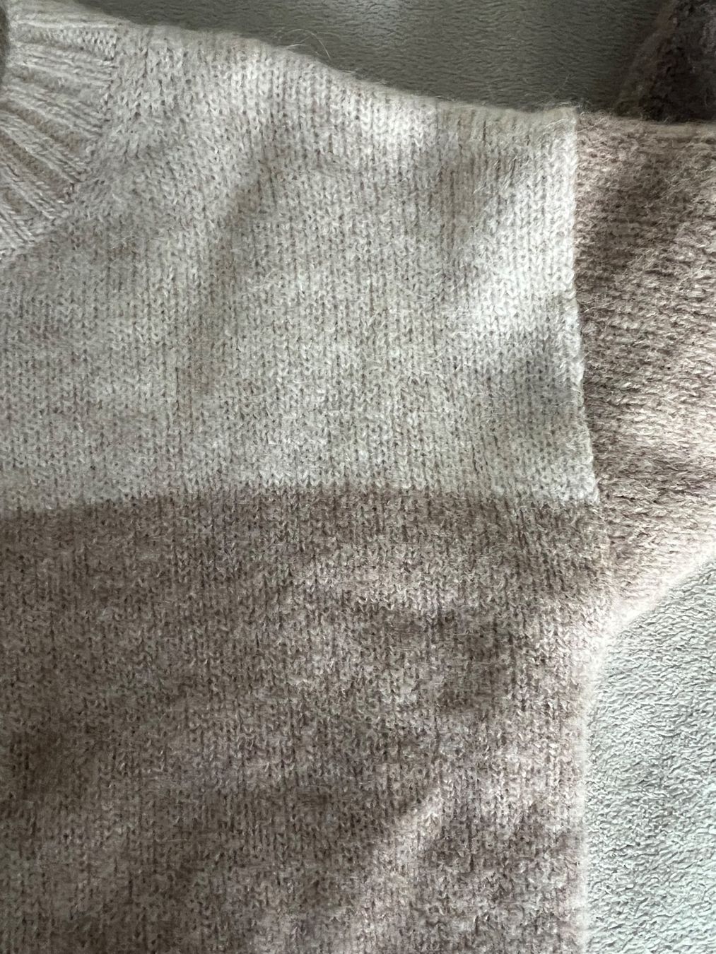 Cos Maglioni & Felpe: COS Chunky Wool Crew-Neck Jumper – Usato da Lausanne venduto da dia_xs9l 5