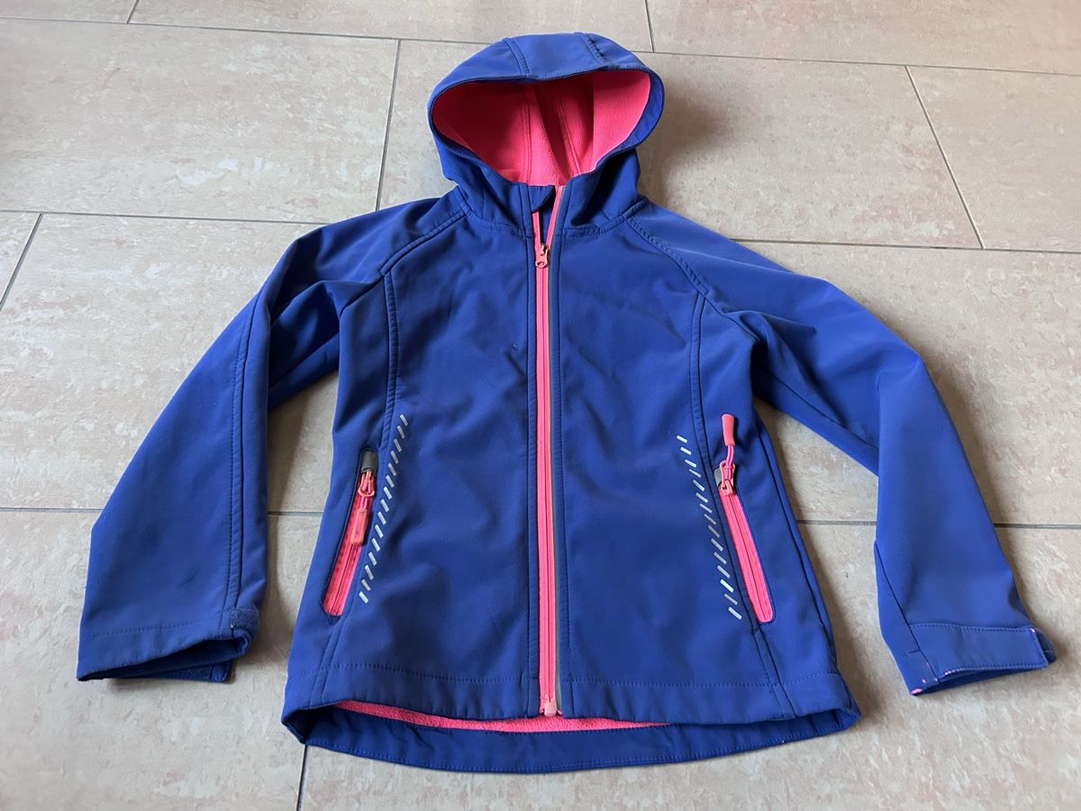 Jacken & Mäntel: Softshelljacke Gr. 128 – Gebraucht aus Amsoldingen von Jolly.79