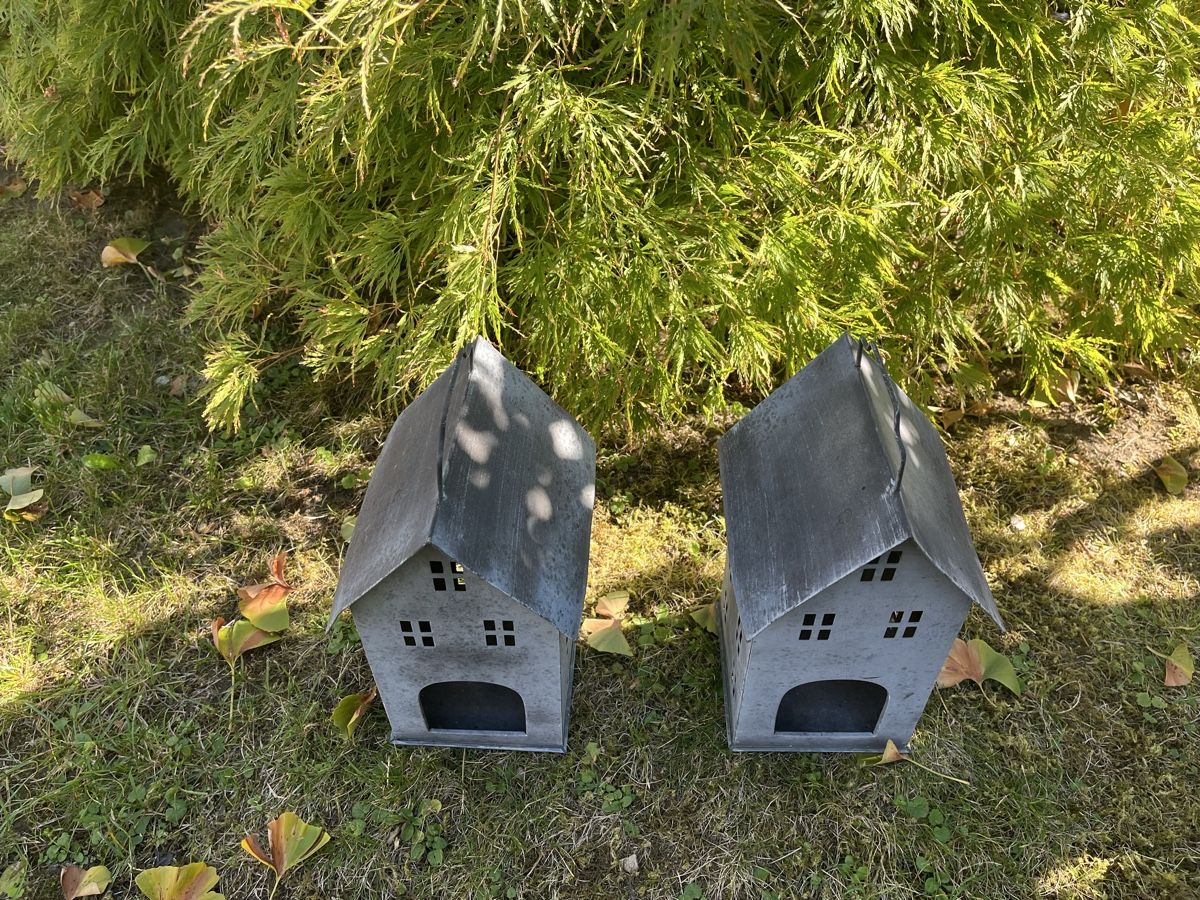 Laternen: 2 Blechhäuschen / Laternen – Gebraucht aus Wetzikon ZH von seli03 1