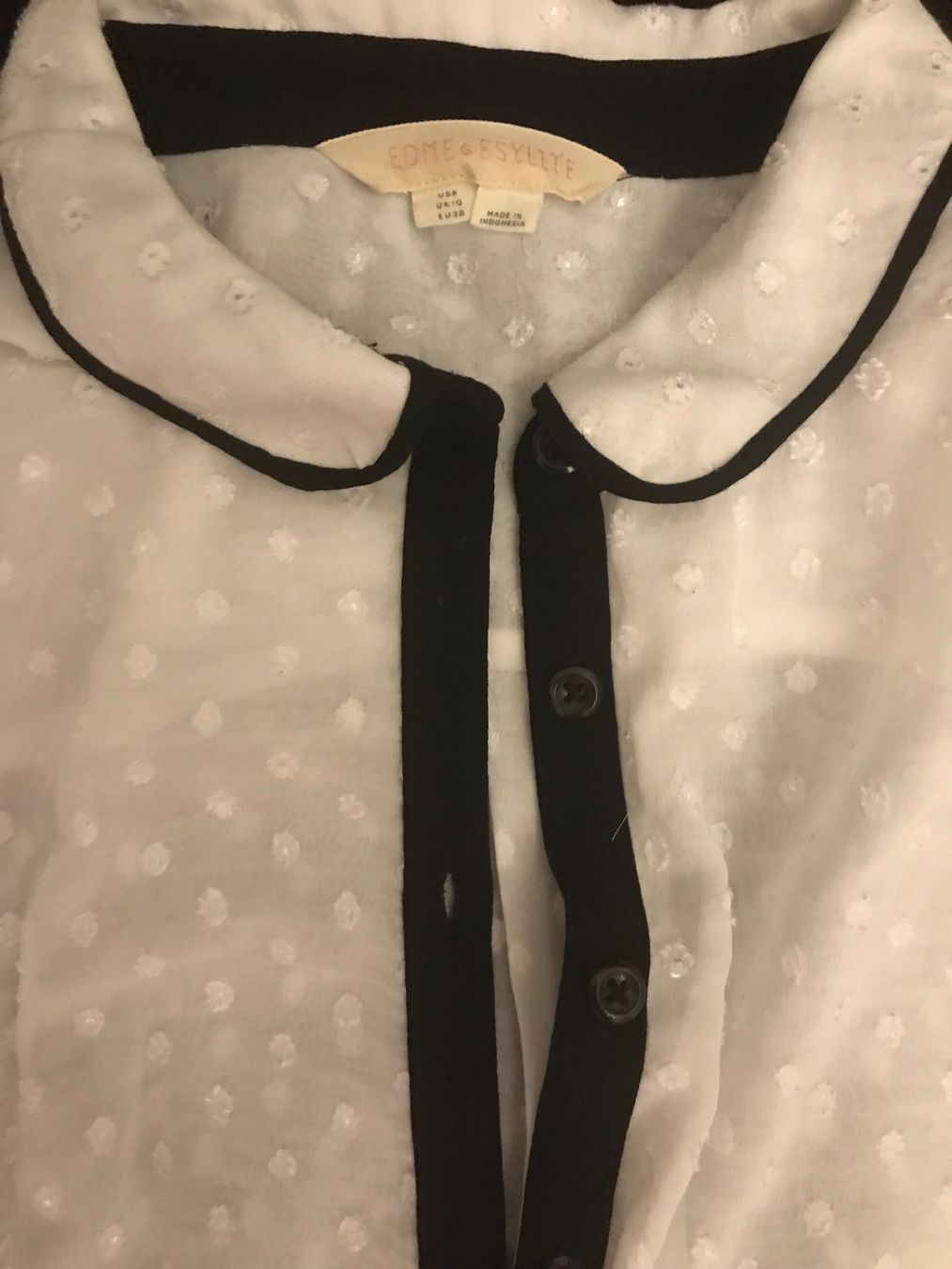 Blusen: Sommerbluse weiss mit schwarzen Details – Gebraucht aus Niederteufen von mix18 1