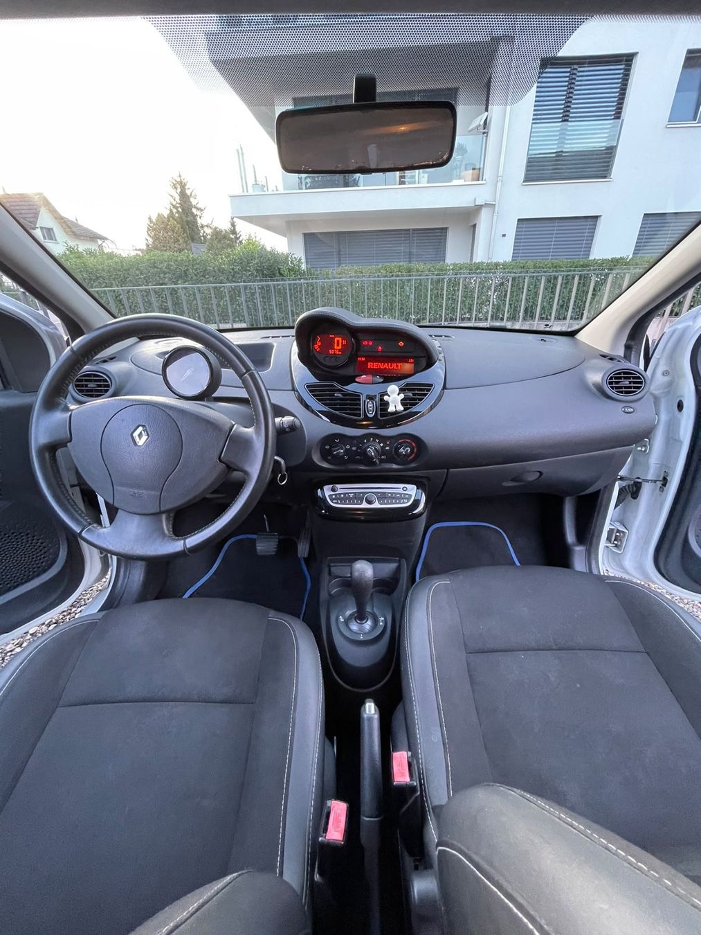 Renault Autos: Renault Twingo 1.2 16 V – D'occasion à Tuttwil par adam8007 6