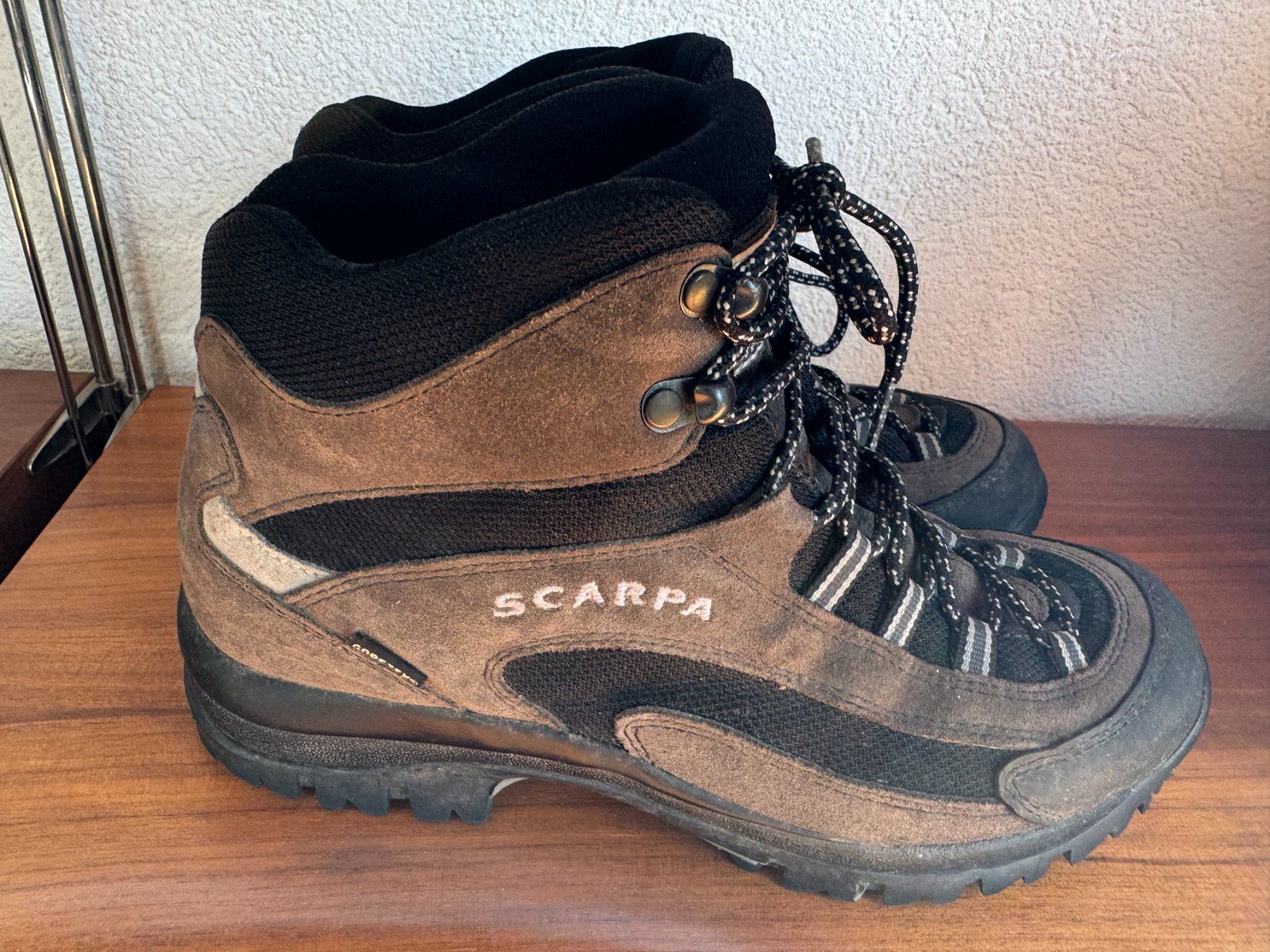 Scarpa Scarpe da uomo: Scarpa Wanderschuhe Gr. 37.5 – Usato da Kirchdorf AG venduto da coco123