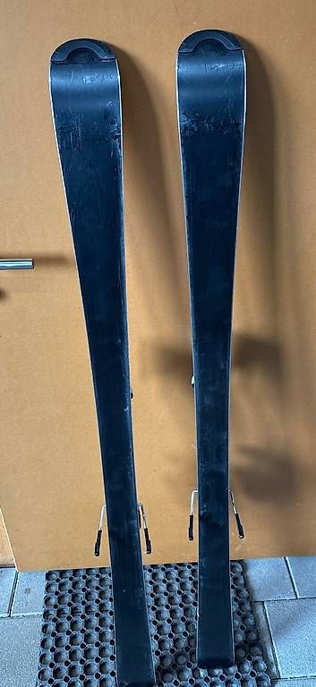 Sci: Kinder Ski Rossignol 140cm – Usato da Weier im Emmental venduto da maskulin82 2