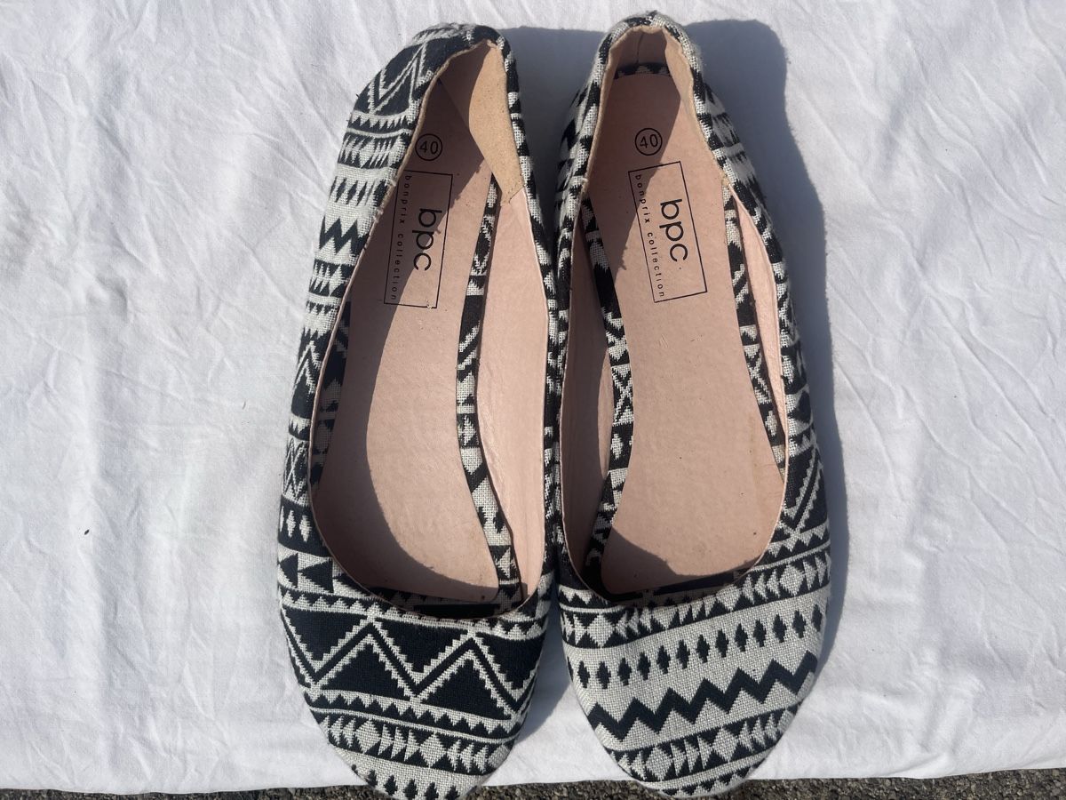 Damenschuhe: bpc Ballerinas Grösse 40 gemustert – Gebraucht aus Stäfa von vic_x2d6