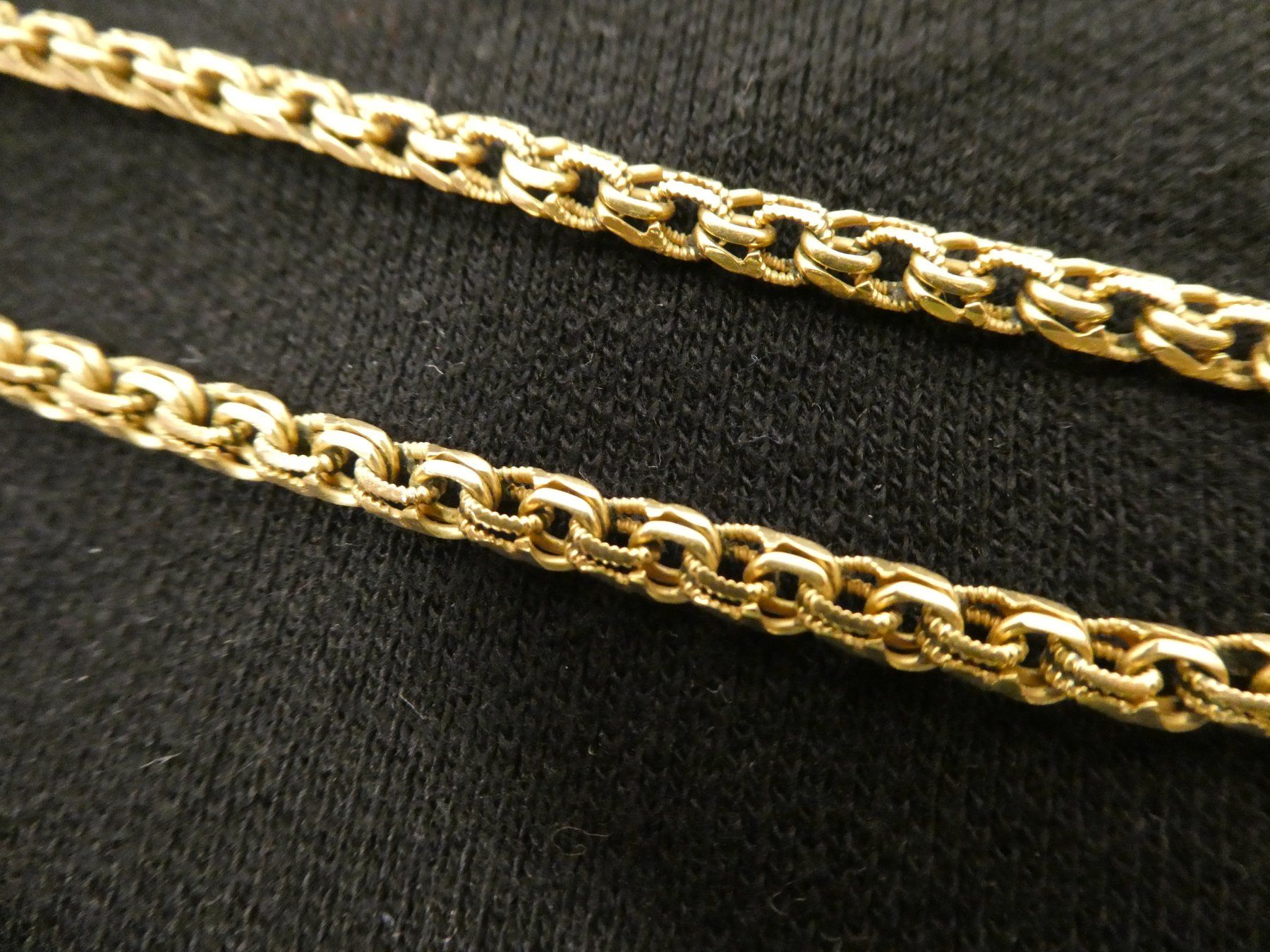 Catenine: Goldfarbene Kette Schmuck – Usato da Tann venduto da Geepap 6