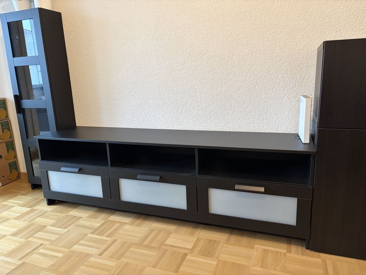 Ikea Mobili TV: Ikea TV-Möbel – Usato da Brienz BE venduto da mar_582m