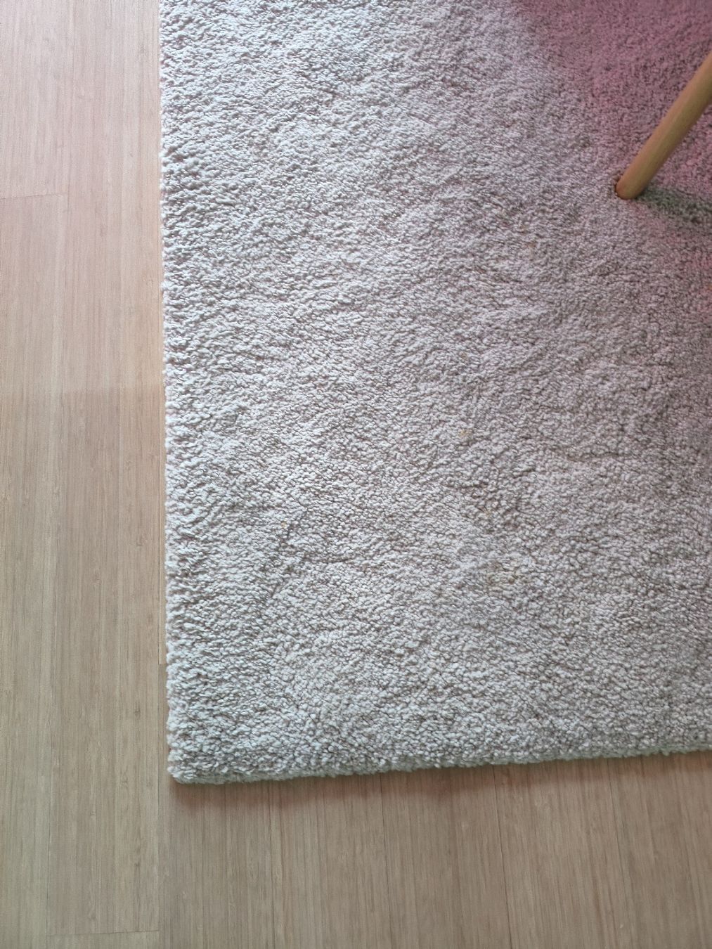 Tappeti: Cosy Rug - Perfect for Cold Winter Days – Usato da Zürich venduto da yul_7ccq