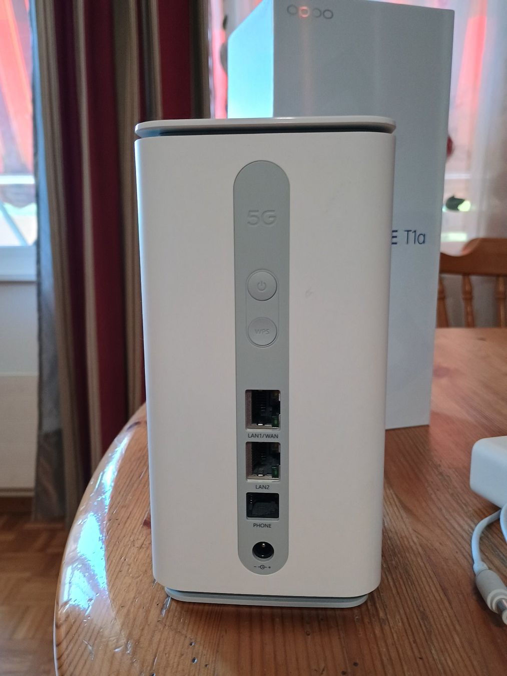 Oppo Modem & Router: 5G Router - Oppo 5G TPE T1a – Usato da Nyon venduto da jon_2yjn 1