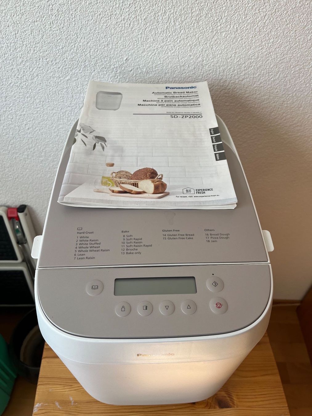 Küchengeräte: Brotbackmaschine – Gebraucht aus Dussnang von Phil.Sm