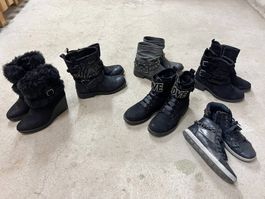 6 paires de chaussures tendances comme neuves!