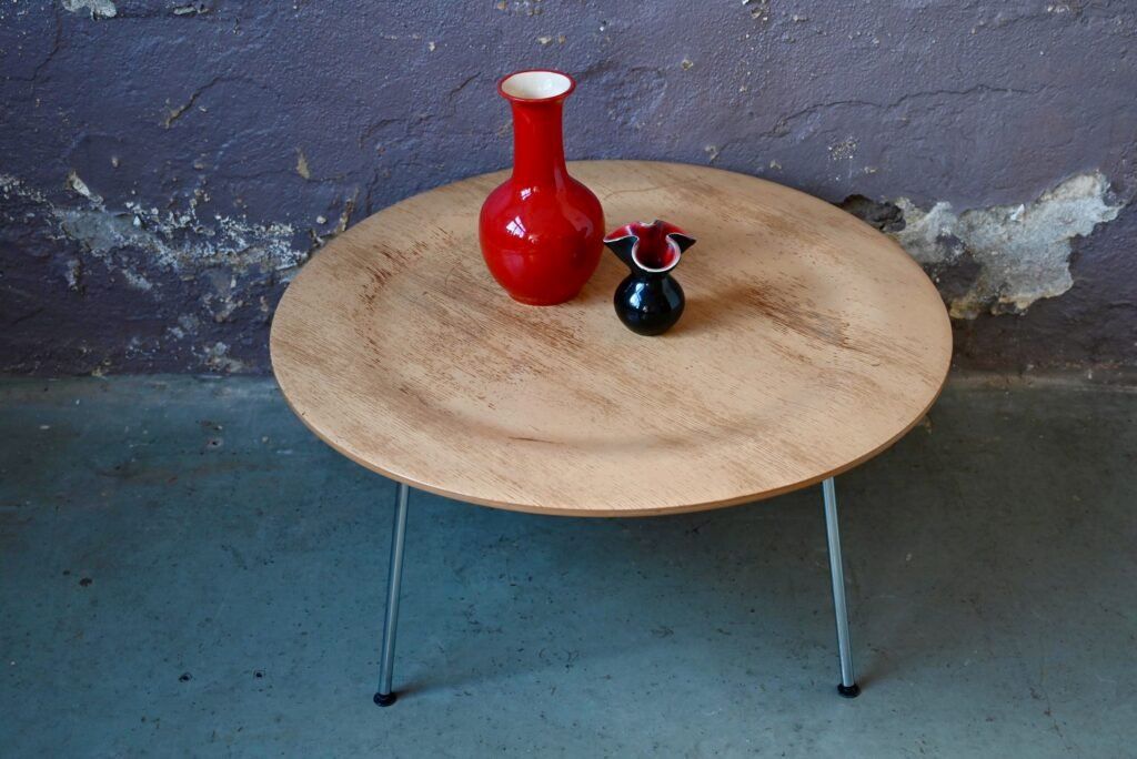 Tische: Table basse CTM Ray & Charles Eames pour le salon design – Gebraucht aus COLMAR von Sophiebellelurette 9
