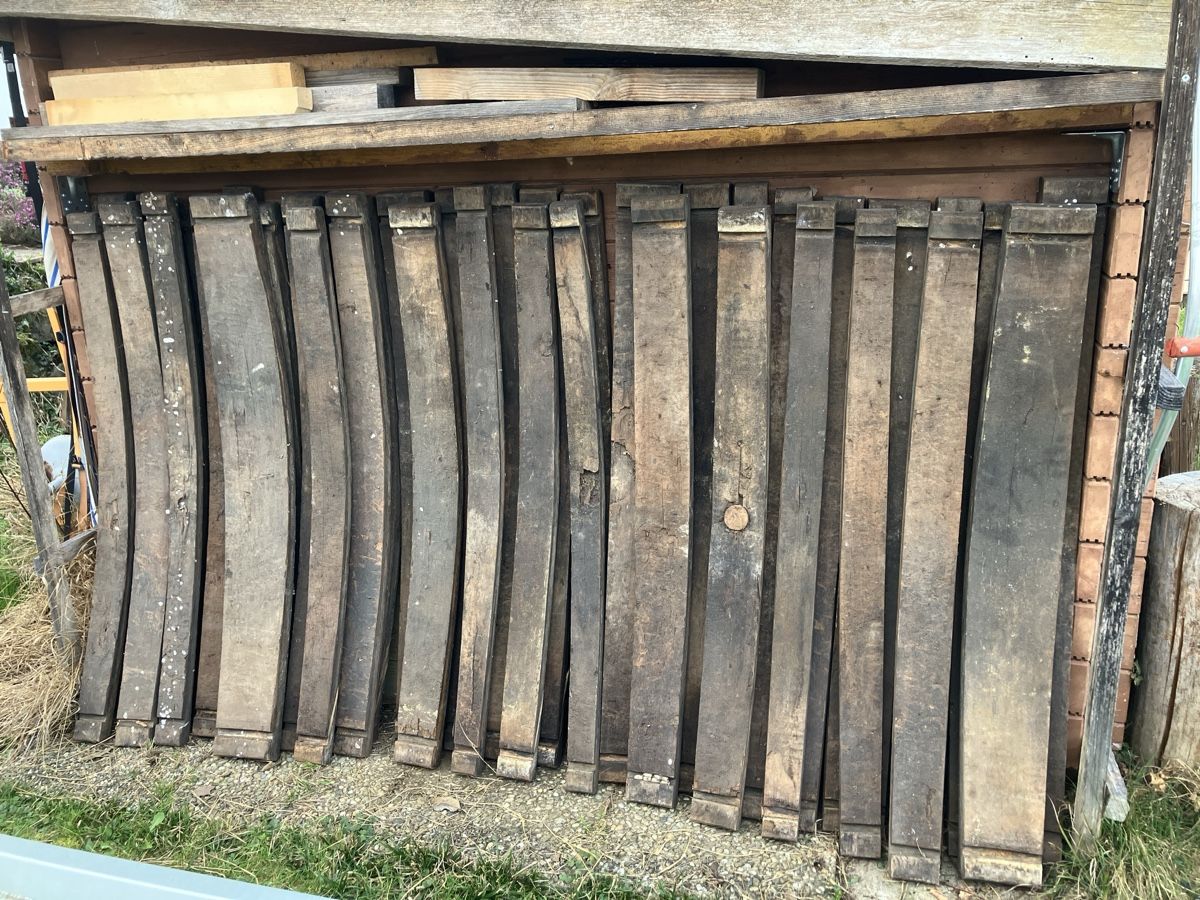 Tutte le decorazioni: Eichenfassdaube – Usato da Bad Zurzach venduto da Zeremonienmeister 1
