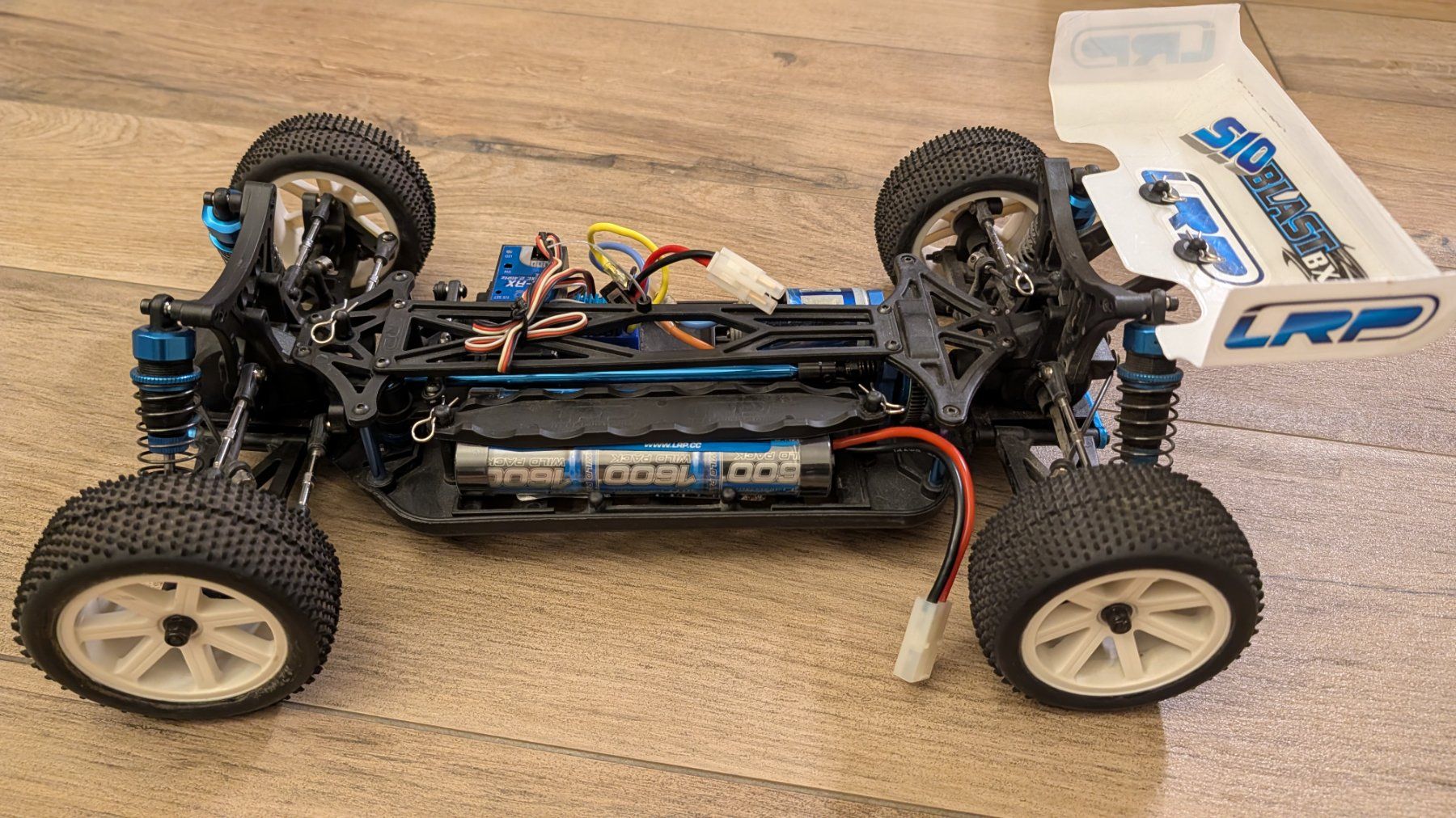 LRP RC Modellbau: S10 Blast BX RC Offroad Buggy von LRP – Gebraucht aus St. Gallen von hue02 3