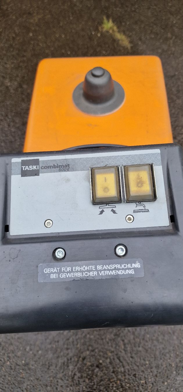 Toutes les machines: TASKI Combimat 500E – D'occasion à Tagelswangen par Axel_36 4