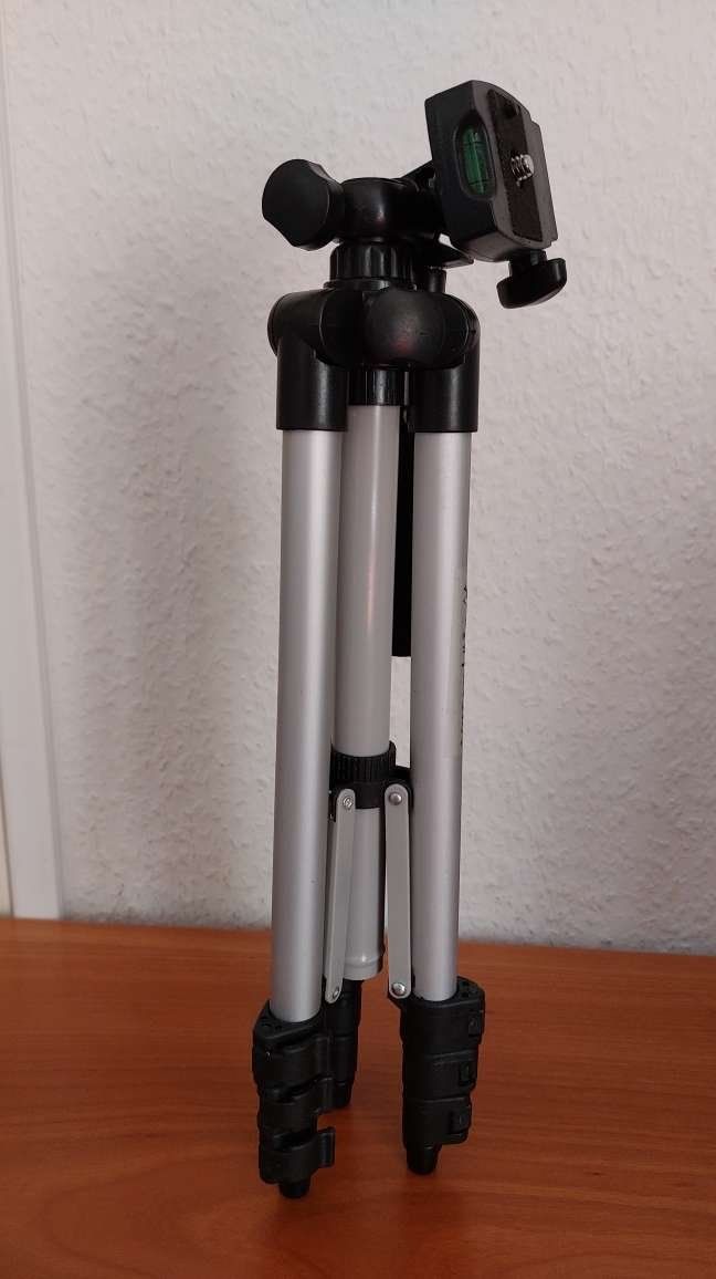 Cavalletti: Tripod/trépied Weifeng WT-3110A – Nuovo e nell'imballaggio originale da Genève venduto da BrickFanGe 2
