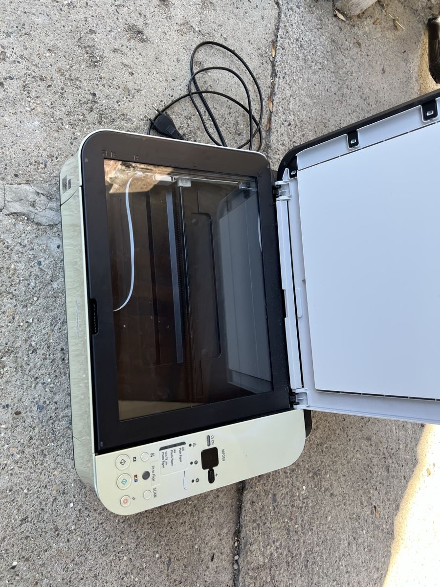 Canon Imprimantes: Canon Drucker und Scanner, Patronen-Drucker – D'occasion à Neerach par TanjaK94 3