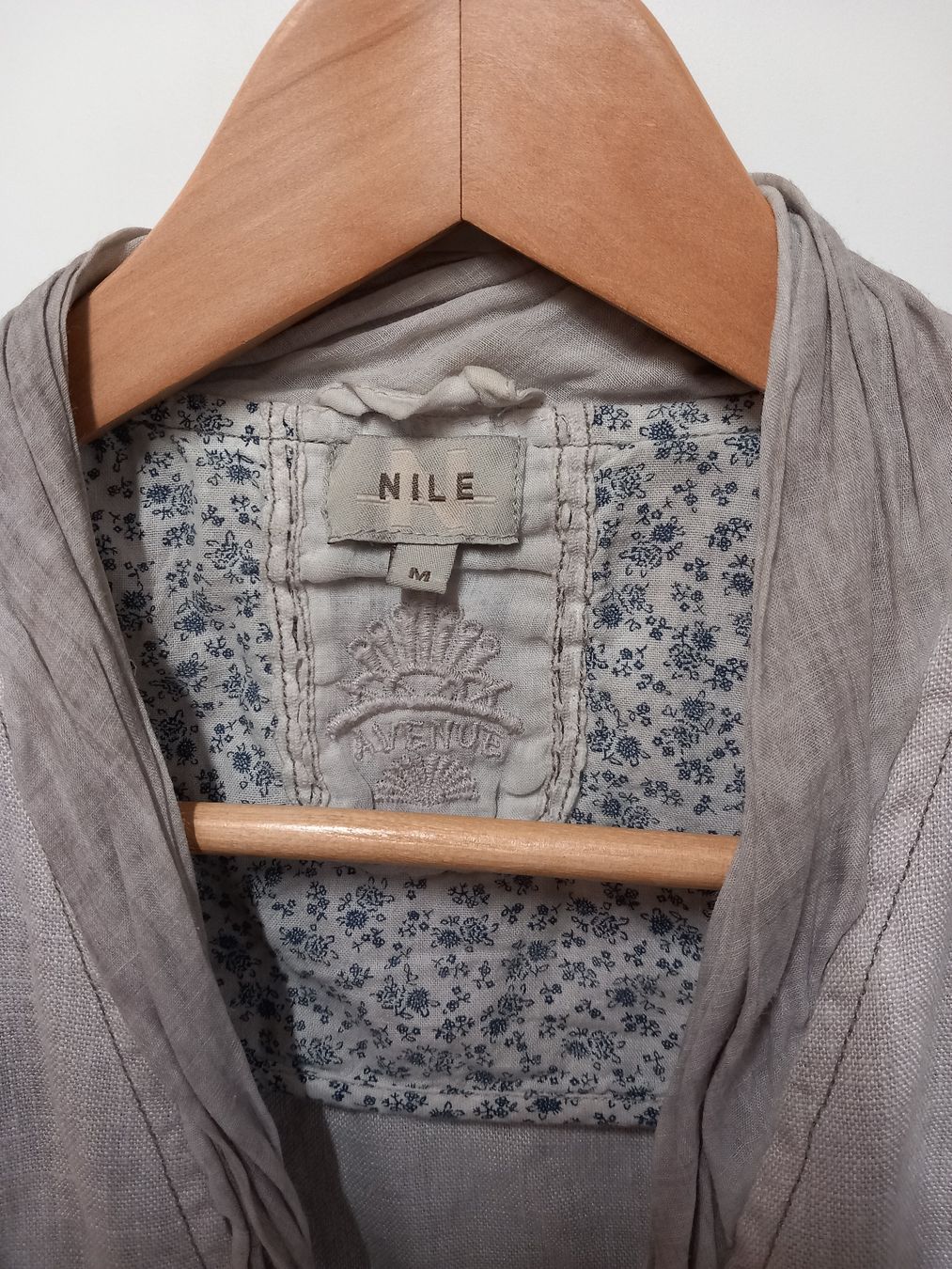 Nile Jacken: NILE Leinen Blazer Jacke Gr.M beige – Gebraucht aus Merligen von muss_haben 1