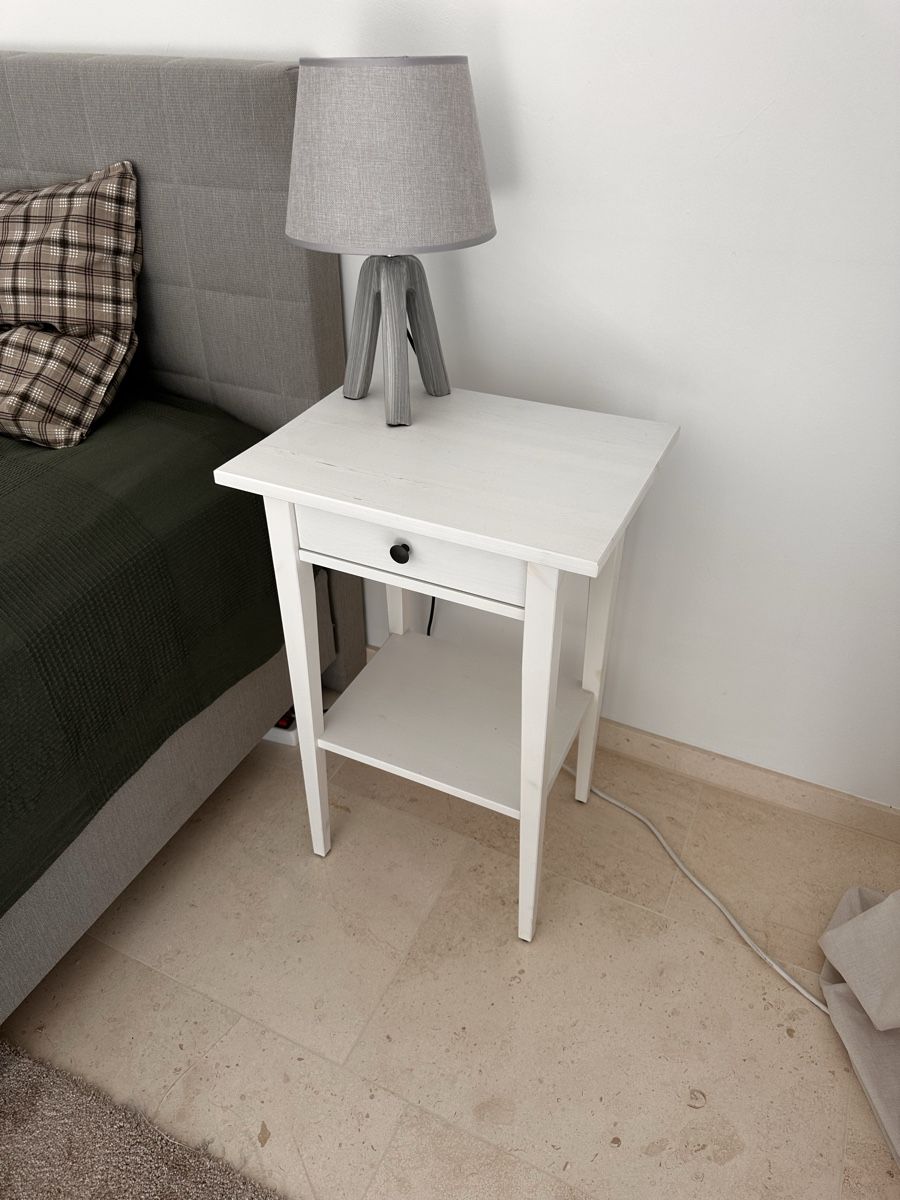 Tables de nuit: 2 bedside tables from ikea – D'occasion à Oberwil-Lieli par mar_ss7c