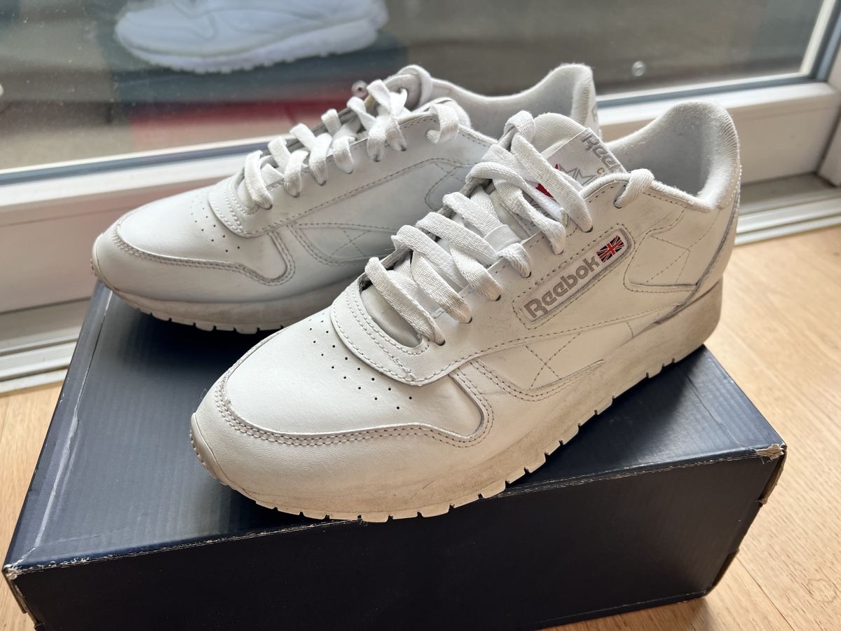 Reebok Herrenschuhe: Reebok Classic Unisex - Sneaker low - weiss – Gebraucht aus Kloten von sanibunny