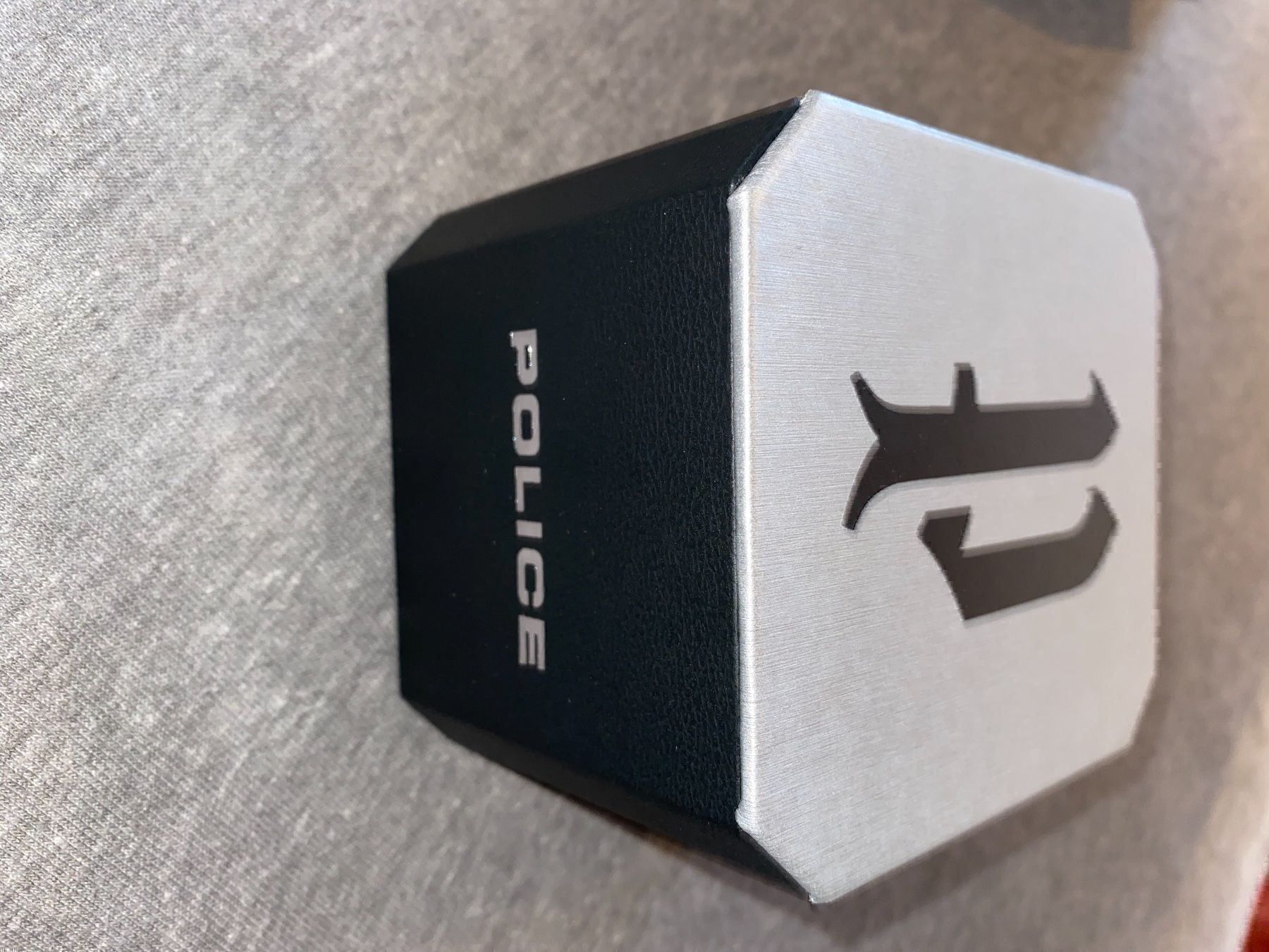 Uhren: Police Damenuhr neu – Neu und originalverpackt aus Wetzikon ZH von ruby.brukx 2