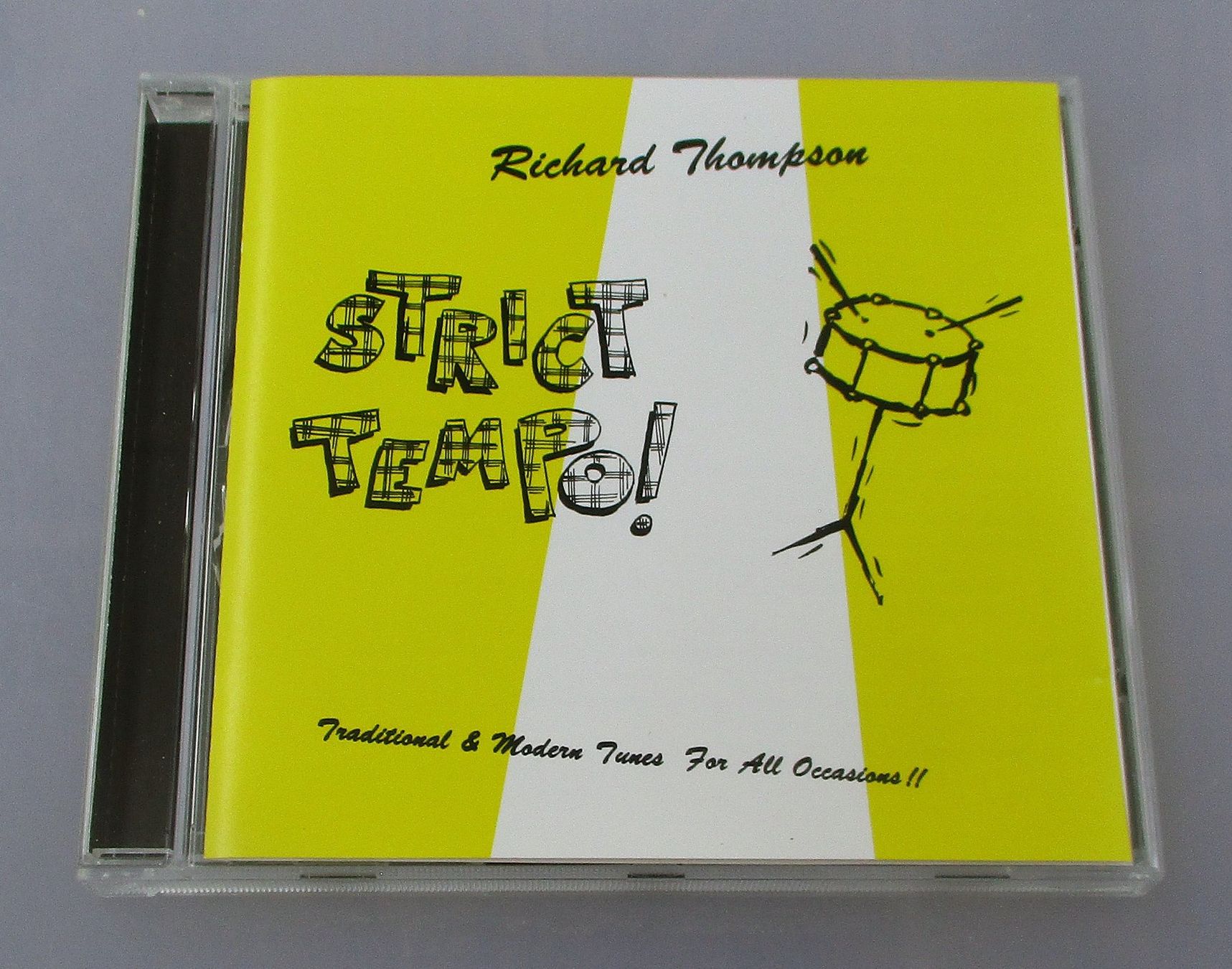 CDs: RICHARD THOMPSON - Strict Tempo – Gebraucht aus Wattwil von Muriel11