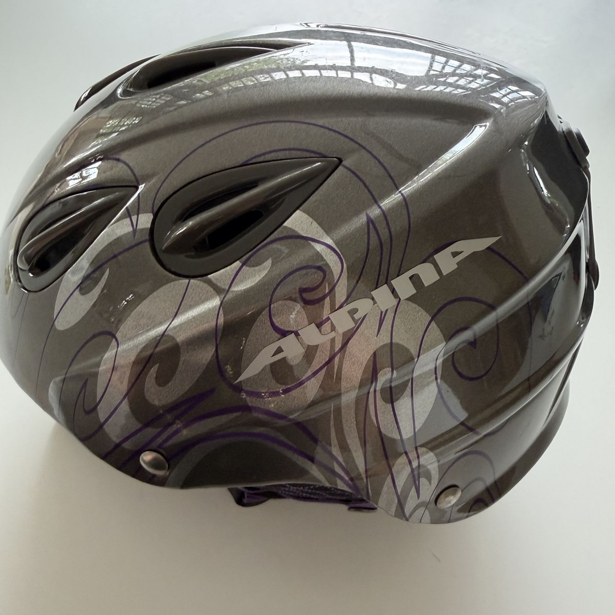 Caschi: Skihelm – Usato da Beromünster venduto da cosmopolitan68