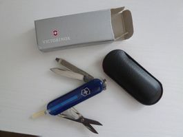 Victorinox Sackmesser Klein Classic blau   NEU