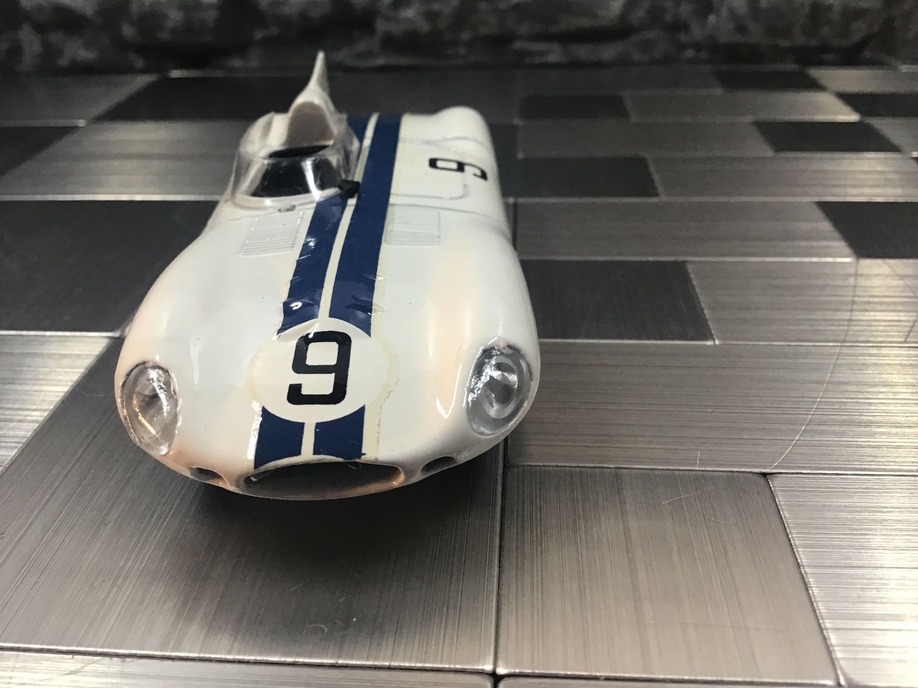 Jaguar Modellini d'auto: JAGUAR TYPE D LE MANS # 9 1:43 – Usato da Männedorf venduto da Spezial-Modelle 3