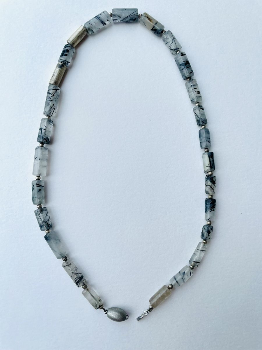 Catenine: Elegante Steinkette – Usato da Gerzensee venduto da Desertsand