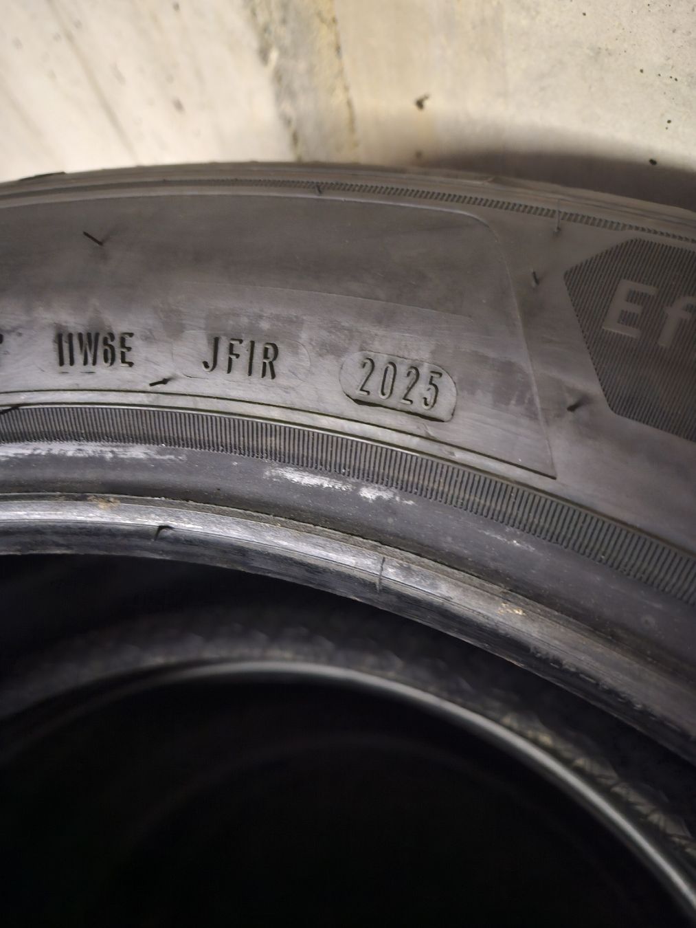 Goodyear Pneumatici & Ruote complete: Sommerreifen 225/50 R19 praktisch neu – Nuovo (secondo la descrizione) da Beringen venduto da Solaia95 2