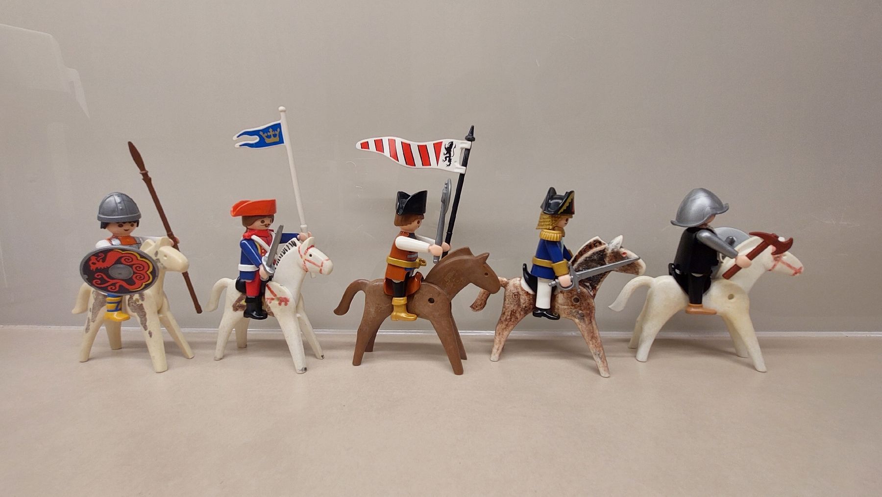 Playmobil Giocattoli: Playmobil Ritter – Usato da Wisen SO venduto da Shopoholiker 1