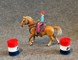 schleich 41417 Barrel racing with cowgyrl