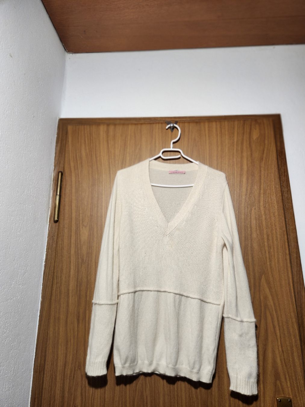 Maglioni & Felpe: Pull Cachemire Damour blanc col V taille XL – Usato da Niedergösgen venduto da Eva2410
