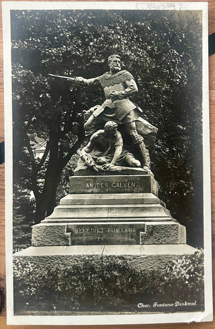 Cartoline postali: CHUR - Monument Fontanna - Denkmal 1925 – Usato da Lutry venduto da Ediego
