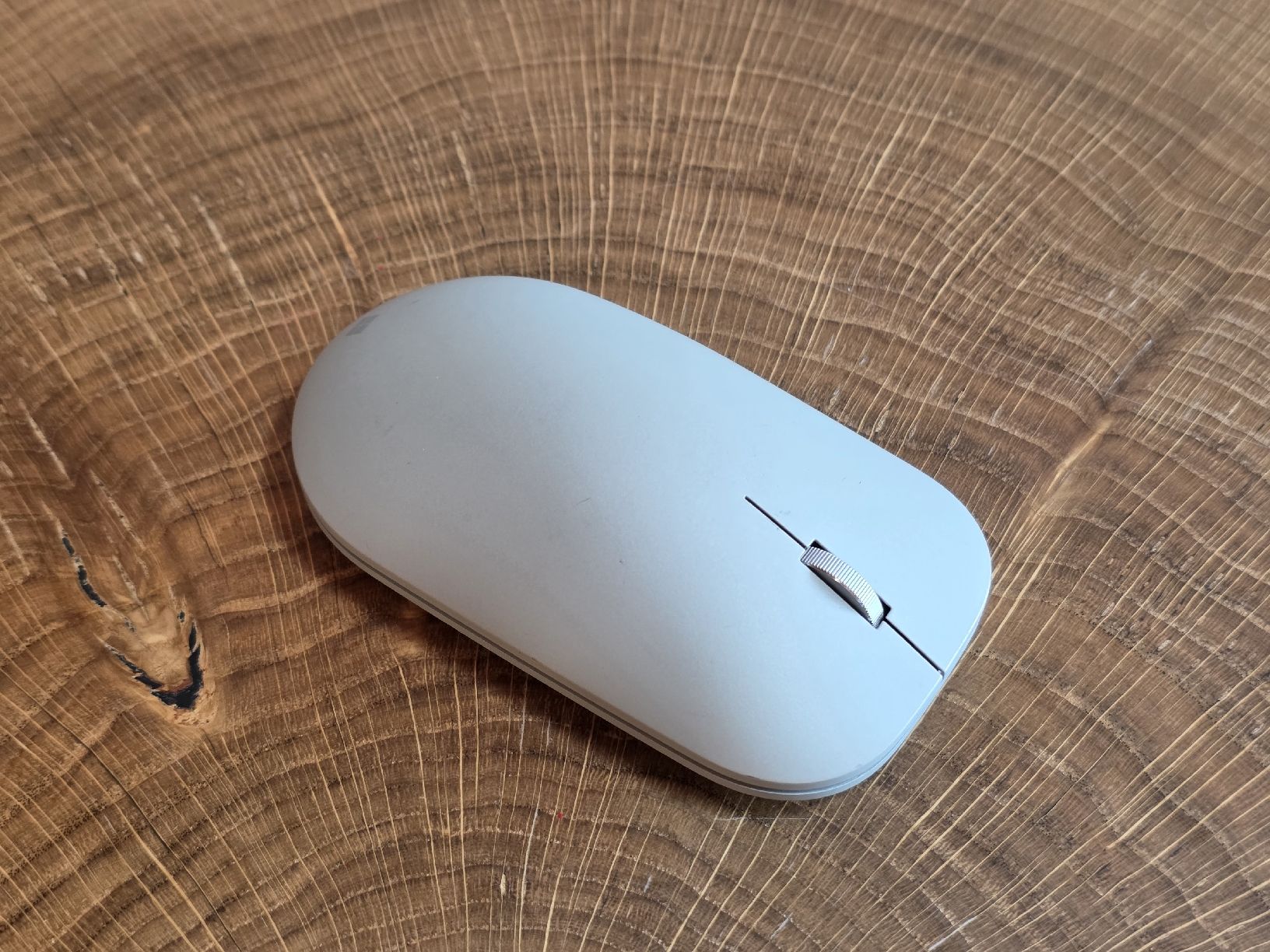 Microsoft Maus: Microsoft Surface Mouse Silver – Gebraucht aus Brütten von LSinus