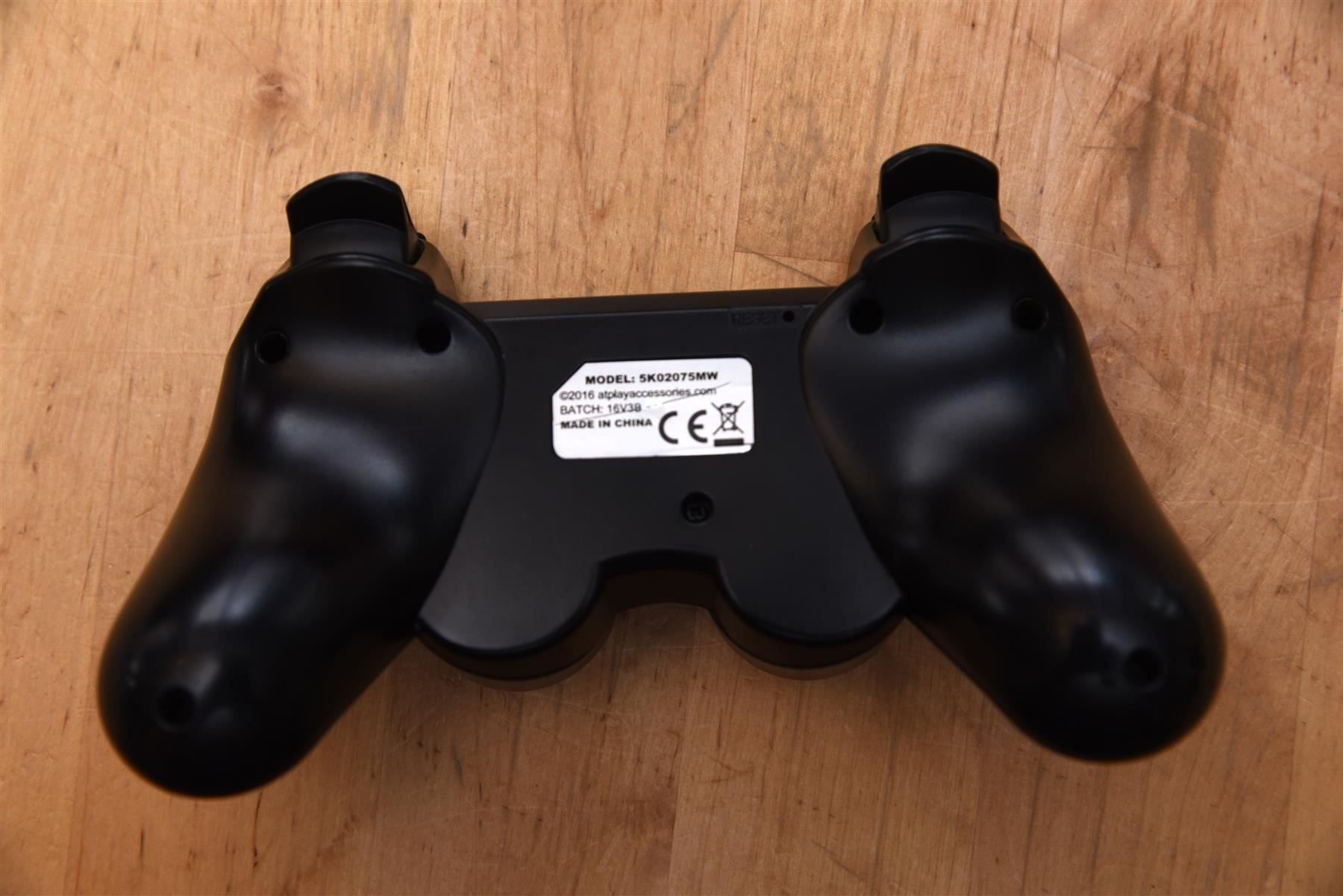 Sony Controller: Playstation 3 Controller Schwarz – Usato da Frenkendorf venduto da Fionchen 1