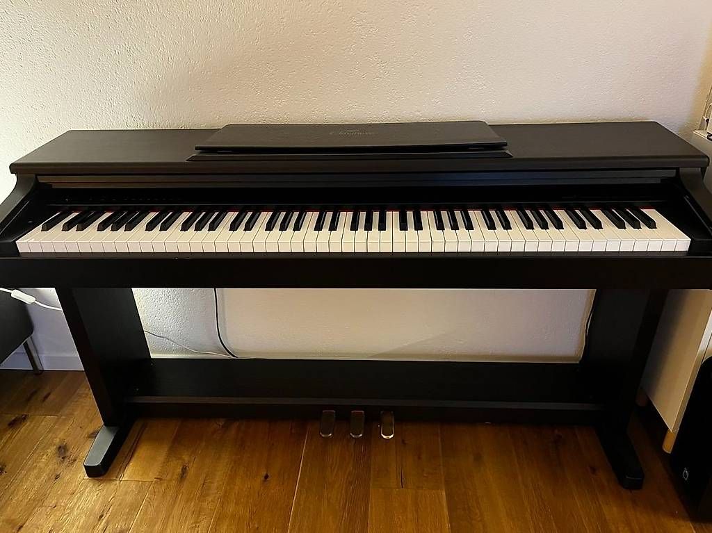 Strumenti musicali: Yamaha Clavinova CLP 123 – Usato da Zürich venduto da superfecoo