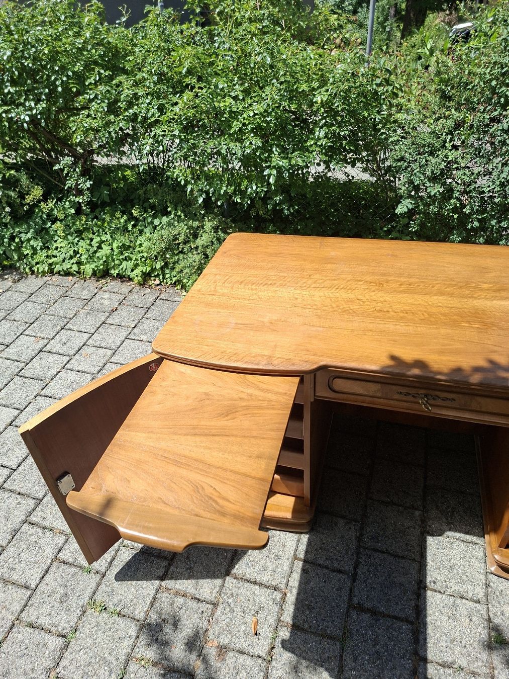 Scrivanie: Midcentury Schreibtisch ais Holz – Usato da Adliswil venduto da rebeccarachel 5
