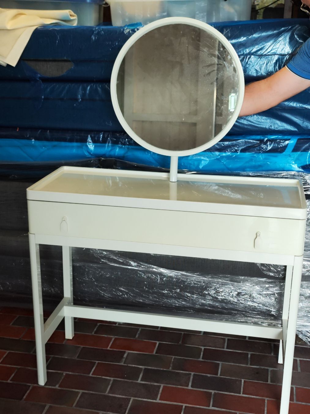 Ikea Tavoli da trucco: Schicker Schminktisch mit Spiegel – Usato da Uerikon venduto da paloma61 1