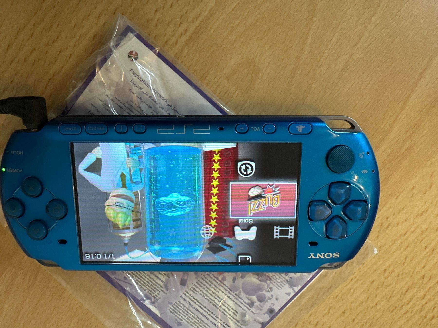 Sony Konsolen: PSP Konsole vibrant blue – Gebraucht aus St.gallen von taduz 8
