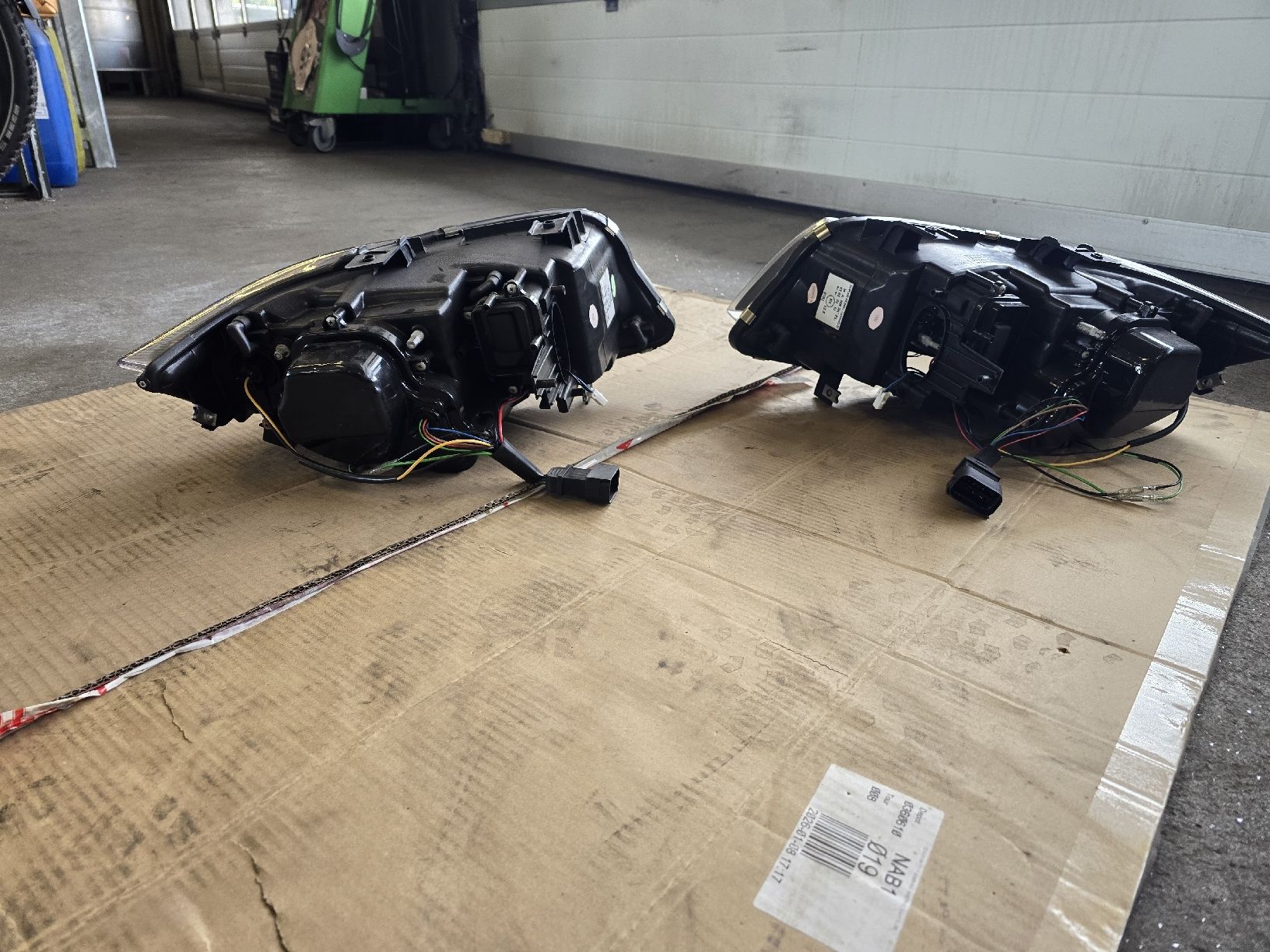 BMW Fari: BMW E90/E91 Scheinwerfer Xenon LCI 2008-2011 Links+Rechts – Nuovo (secondo la descrizione) da Laufenburg venduto da Ttgar 1