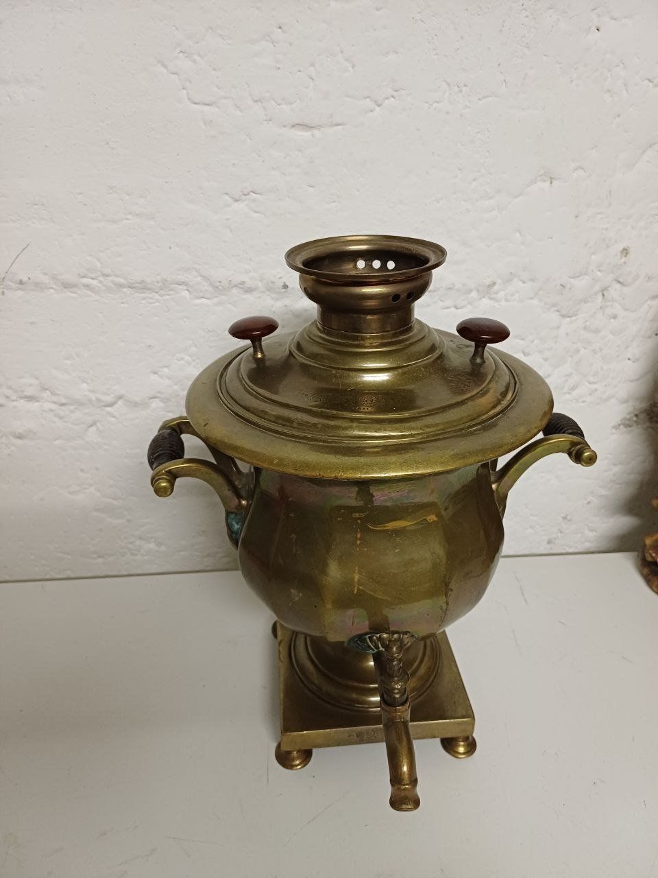 Vasi & Recipienti: (Kohle-)Samowar „Facettierte Vase“ – Usato da Bern venduto da Elena1965 2